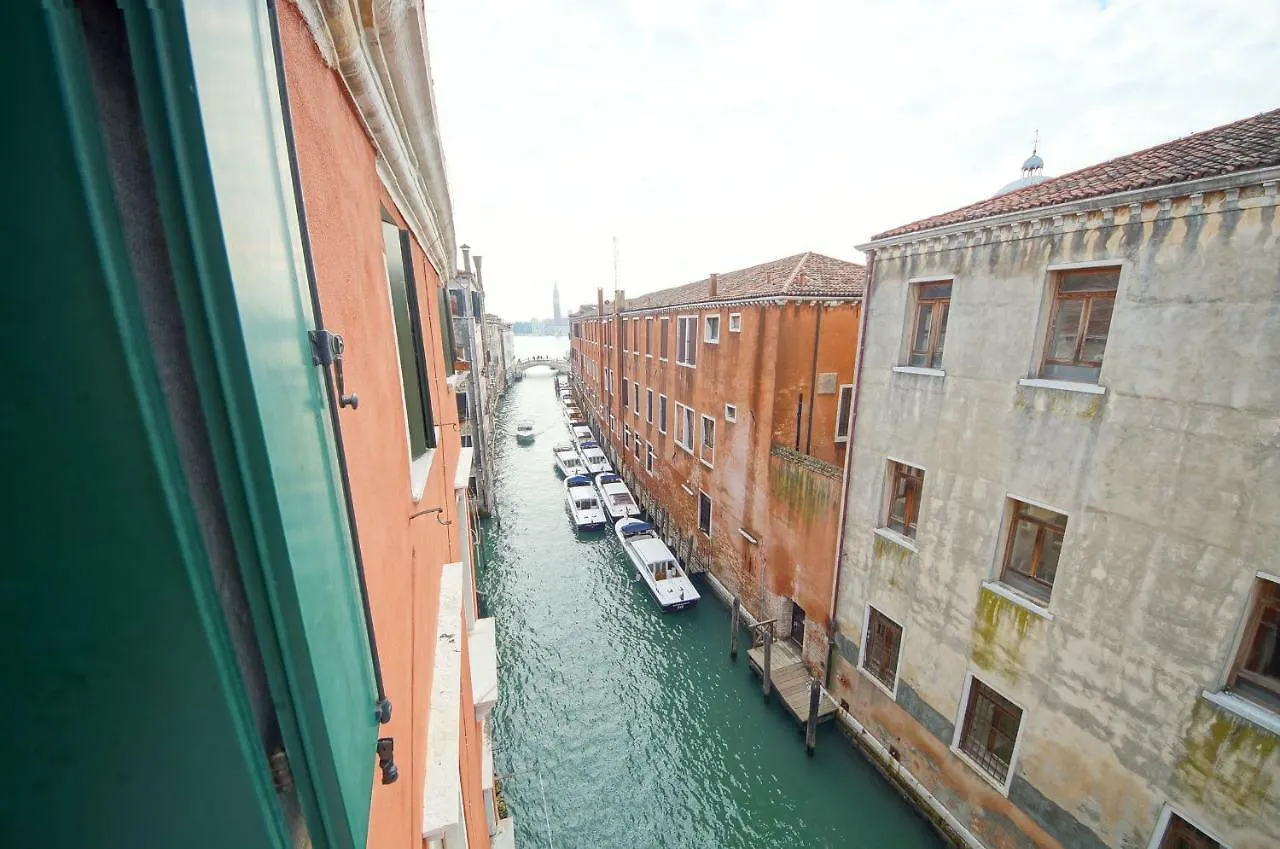 Ponte Dei Greci Wifi 162 Apartment Venice Italy